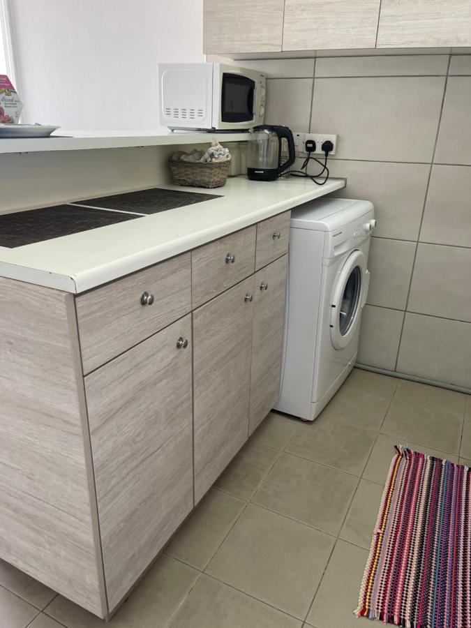 Alex Beach Apartment 203 Ларнака Экстерьер фото