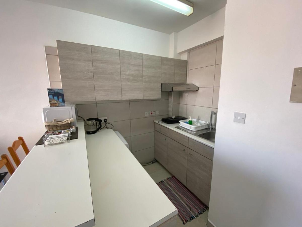 Alex Beach Apartment 203 Ларнака Экстерьер фото