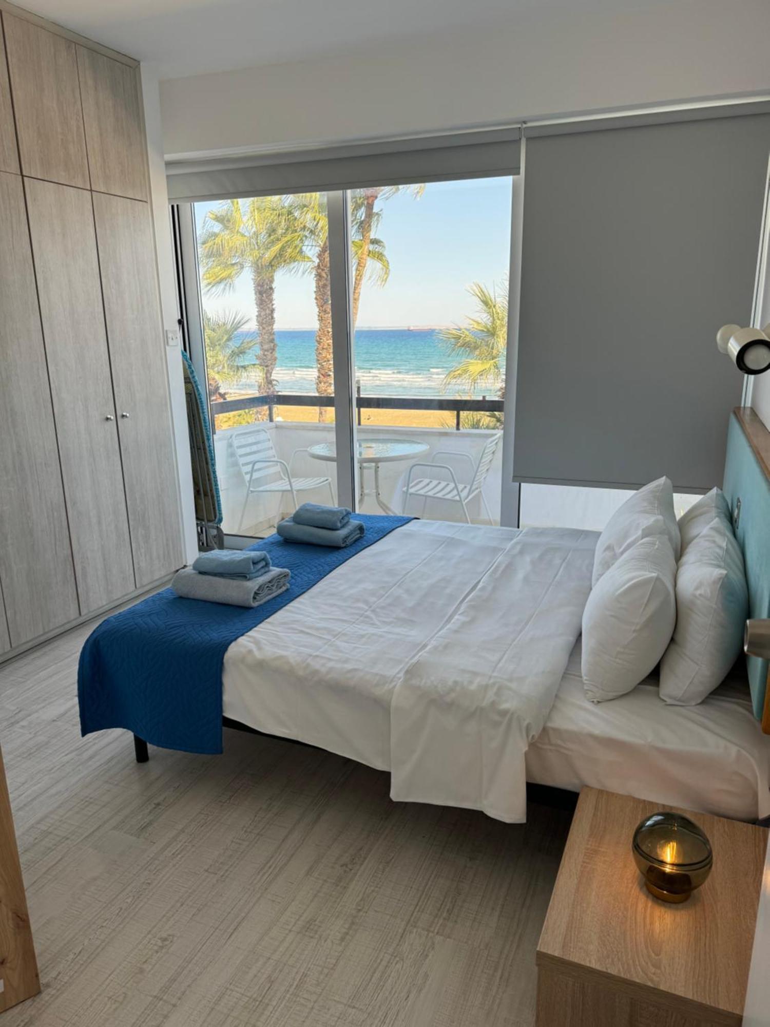 Alex Beach Apartment 203 Ларнака Экстерьер фото