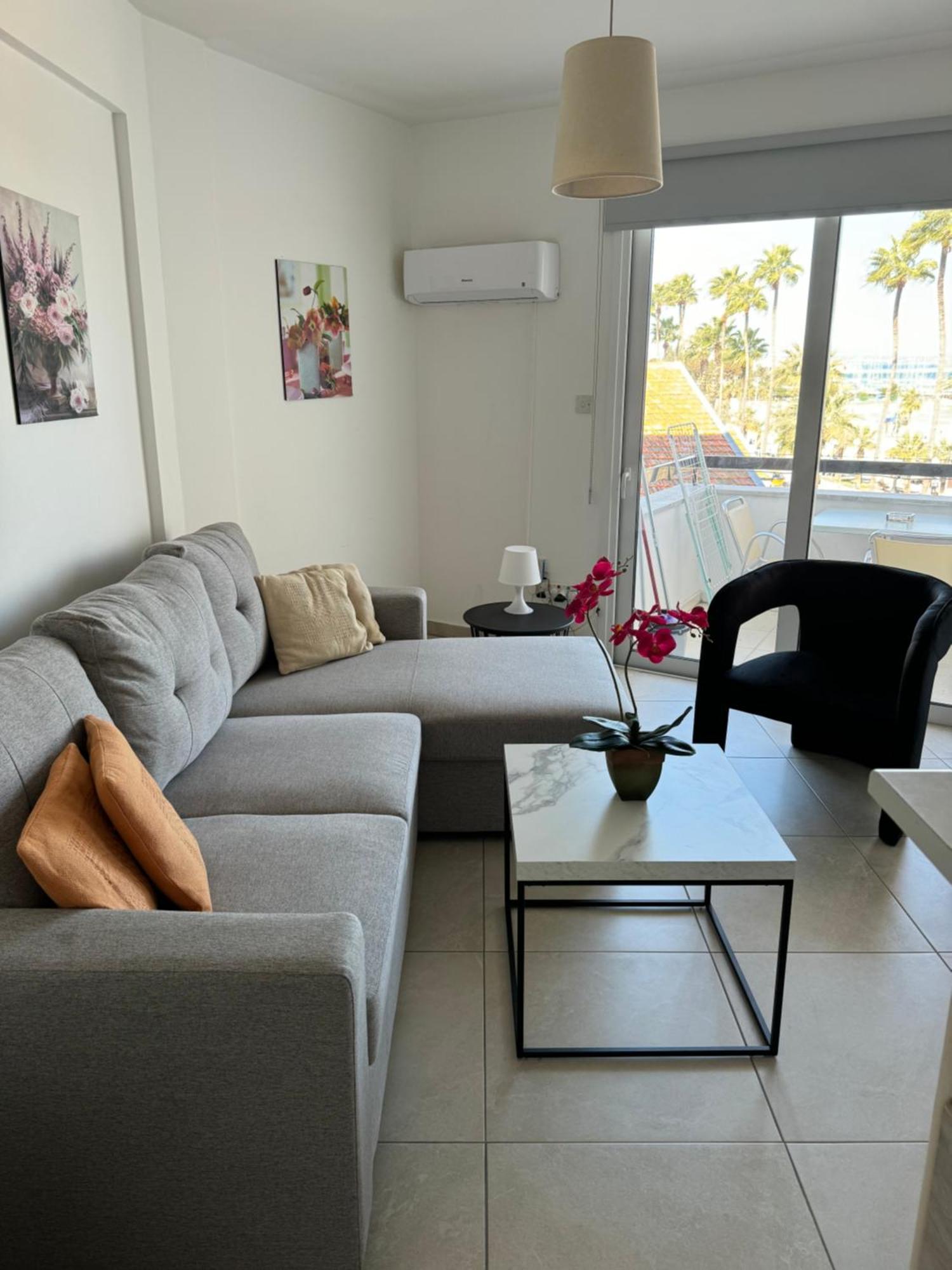 Alex Beach Apartment 203 Ларнака Экстерьер фото