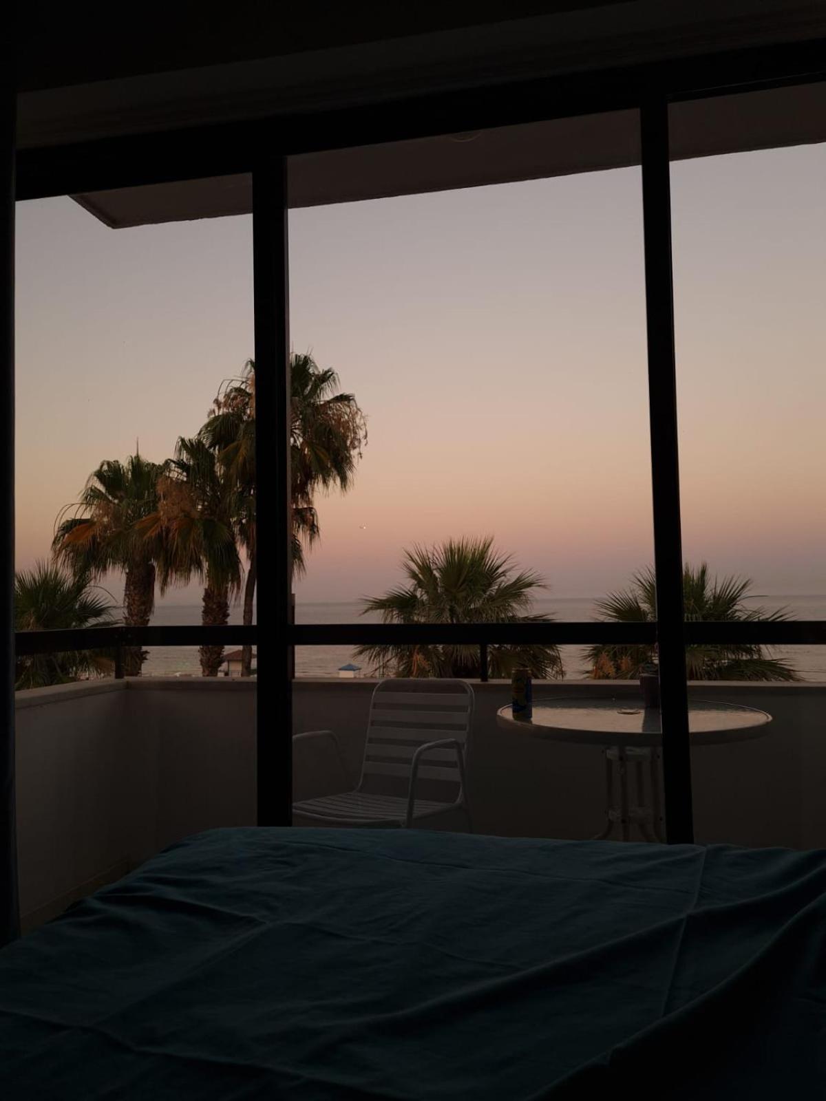 Alex Beach Apartment 203 Ларнака Экстерьер фото