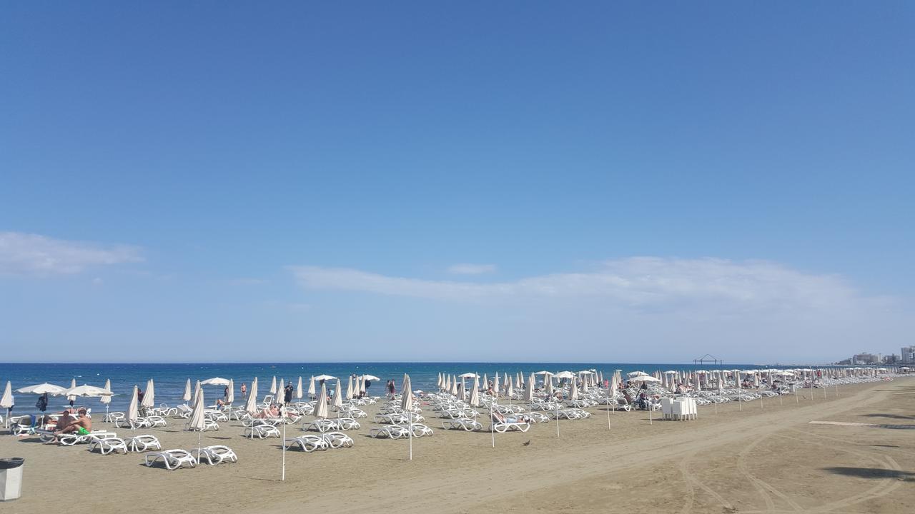 Alex Beach Apartment 203 Ларнака Экстерьер фото