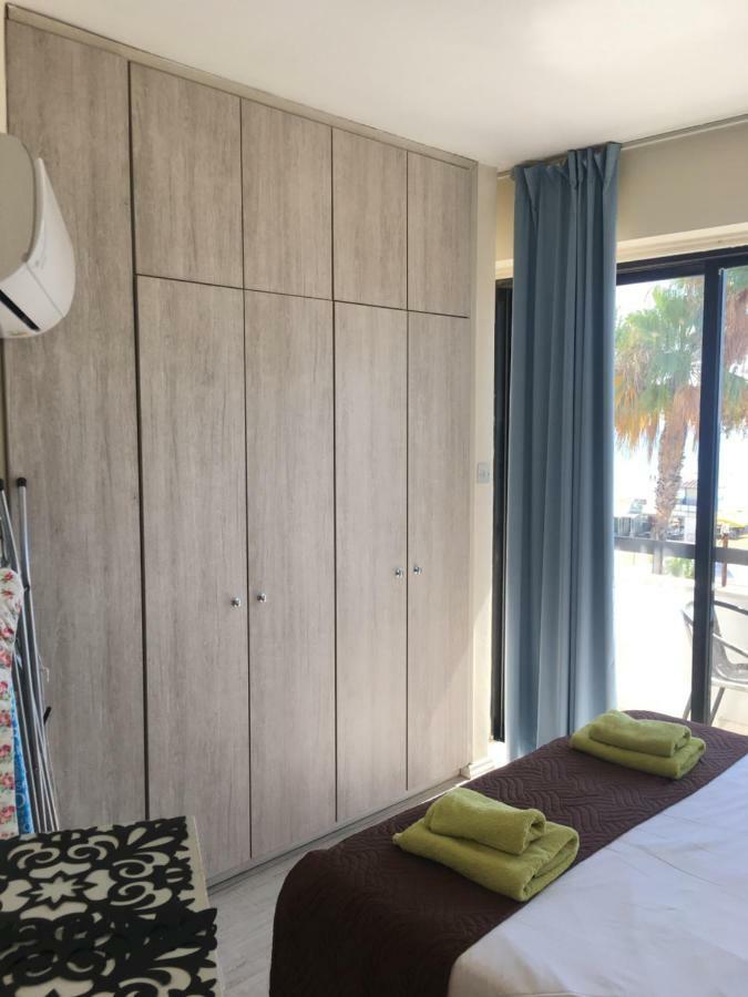 Alex Beach Apartment 203 Ларнака Экстерьер фото
