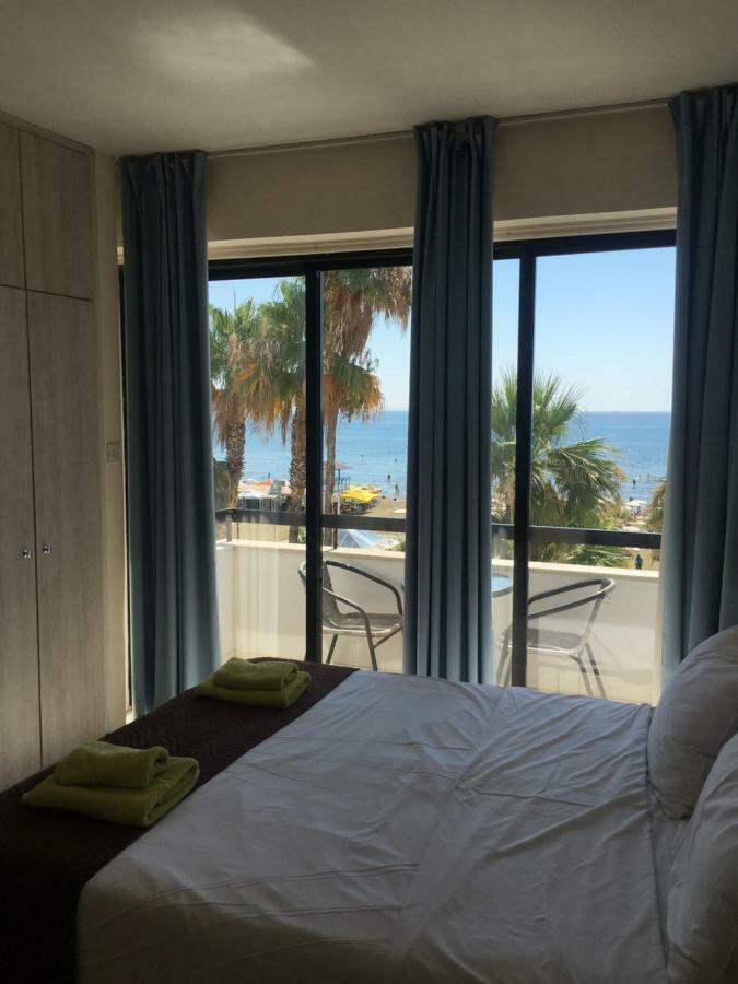 Alex Beach Apartment 203 Ларнака Экстерьер фото